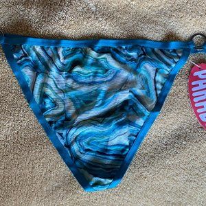 Parade Thong (Large)
